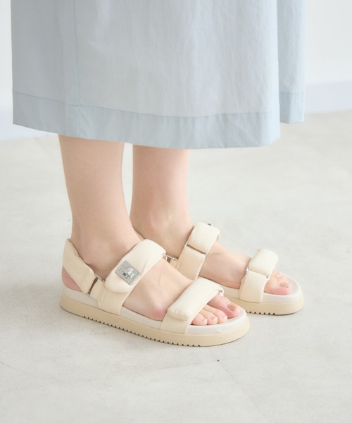 KATHARINE ROSS(キャサリンロス)の「【KATHARINE ROSS】【STEVE MADDEN】MONAT ナイロンパデッドストラップフラットサンダル(サンダル・レディース・ブラック/アイボリー・SMALL/MEDIUM/LARGE)」の4枚目の写真
