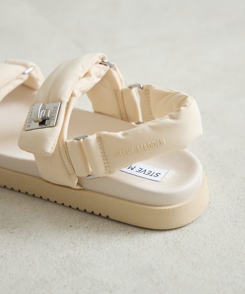 KATHARINE ROSS(キャサリンロス)の「【KATHARINE ROSS】【STEVE MADDEN】MONAT ナイロンパデッドストラップフラットサンダル(サンダル・レディース・ブラック/アイボリー・SMALL/MEDIUM/LARGE)」の15枚目の写真