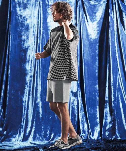 ANGENEHM（アンゲネーム）の「mt10424- Random Panel Jacquard T-shirt Tシャツ(AG06-005scg)（Tシャツ/カットソー・メンズ・ブラック/ライトグレー・L/M/S）」の11枚目の写真