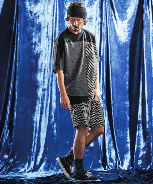 ANGENEHM（アンゲネーム）の「mt10424- Random Panel Jacquard T-shirt Tシャツ(AG06-005scg)（Tシャツ/カットソー・メンズ・ブラック/ライトグレー・L/M/S）」の12枚目の写真