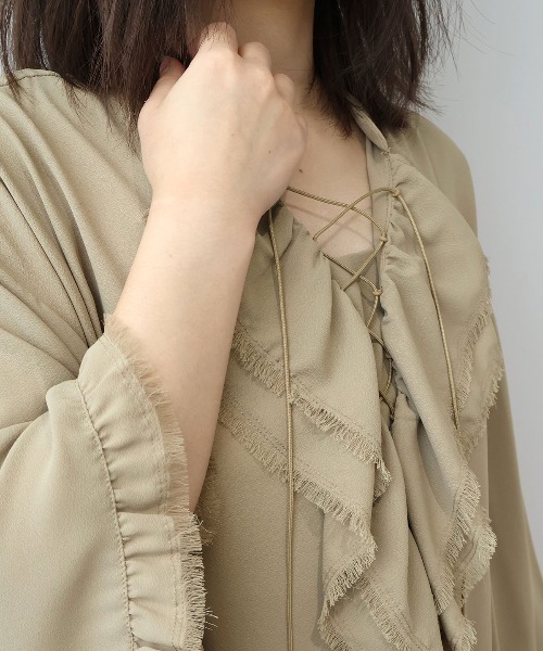 leswel(レスウェル)の「【M/L】フリンジフリルレースアップブラウス(シャツ/ブラウス・レディース・ベージュ/カーキ/チャコールグレー・M/L)」の15枚目の写真