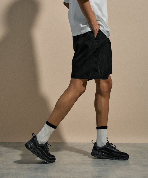 NUMERALS（ヌメラルズ）の「[NUMERALS]TWO TUCK WIDE SHORTS（その他パンツ・メンズ・オリーブ/ブラック・LARGE/MEDIUM）」の10枚目の写真