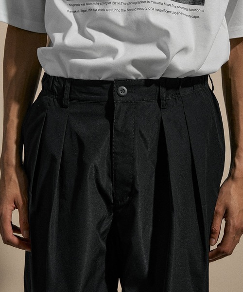 NUMERALS（ヌメラルズ）の「[NUMERALS]TWO TUCK WIDE SHORTS（その他パンツ・メンズ・オリーブ/ブラック・LARGE/MEDIUM）」の21枚目の写真
