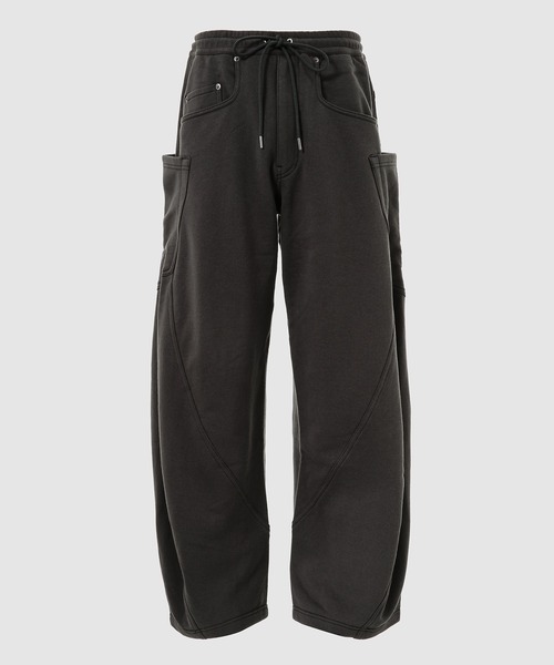 KHOKI(コッキ)の「3D cutting sweat pants(スウェットパンツ・メンズ・チャコール/ブラック・2)」の2枚目の写真