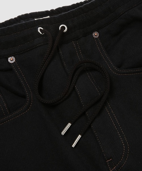 KHOKI(コッキ)の「3D cutting sweat pants(スウェットパンツ・メンズ・チャコール/ブラック・2)」の5枚目の写真