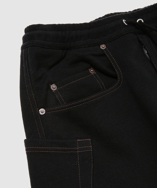 KHOKI(コッキ)の「3D cutting sweat pants(スウェットパンツ・メンズ・チャコール/ブラック・2)」の6枚目の写真