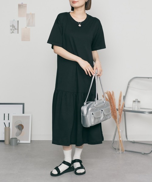 RCD(アールシーディー)の「裾ティアードワンピース(ワンピース・レディース・モカ/チャコールグレー/ブラック・M-L/LL~3L)」の2枚目の写真