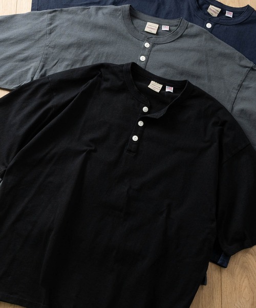 Goodwear（グッドウェア）の「【h】〔Goodwear/グッドウェア〕USAコットン ヘビーウェイト ポケット付きヘンリーネック スーパービッグ半袖 Tシャツ/無地T（Tシャツ/カットソー・メンズ・ブルーグレー/ブラック/ネイビー/ダークグレー/ホワイト・SMALL/LARGE/MEDIUM/X-LARGE）」の2枚目の写真