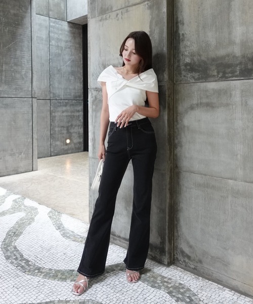 ORGUE(オルグ)の「Flare fit denim/フレアフィットデニム(デニムパンツ・レディース・ライトブルー/ブラック・SMALL/MEDIUM)」の1枚目の写真
