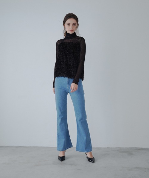 ORGUE(オルグ)の「Flare fit denim/フレアフィットデニム(デニムパンツ・レディース・ライトブルー/ブラック・SMALL/MEDIUM)」の4枚目の写真