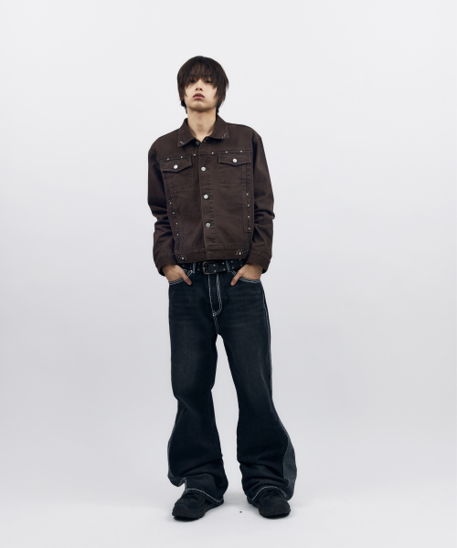 AAKAM(アーカム)の「Stitched Flare Denim Pants (Black)(デニムパンツ・レディース・その他・1/2)」の14枚目の写真