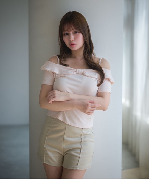 M DOLLY(エムドリー)の「Ribbon ruby off shoulder tops / リボンルビーオフショルダートップス(Tシャツ/カットソー・レディース・グレー/ホワイト/ピンク・FREE)」の3枚目の写真