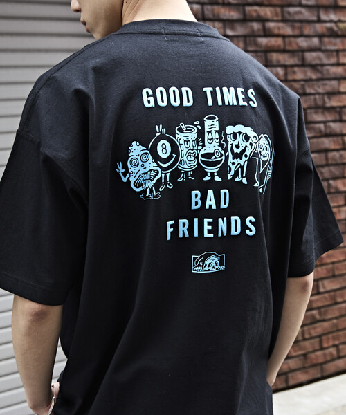 LURKING CLASS(ラーキングクラス)の「限定展開LURKING CLASS×FREAK'S STORE ラーキングクラス 別注 ヴィンテージ加工 プリント Tシャツ GOOD TIMES BAD FRND TEE(Tシャツ/カットソー・メンズ・ホワイト/ブラック・MEDIUM/LARGE/X-LARGE)」の4枚目の写真