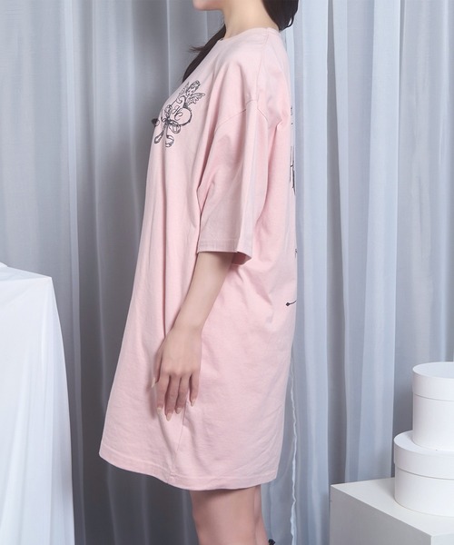 Honey Cinnamon(ハニーシナモン)の「angel mirrorTシャツ(Tシャツ/カットソー・レディース・ブラック/ピンク・FREE)」の16枚目の写真