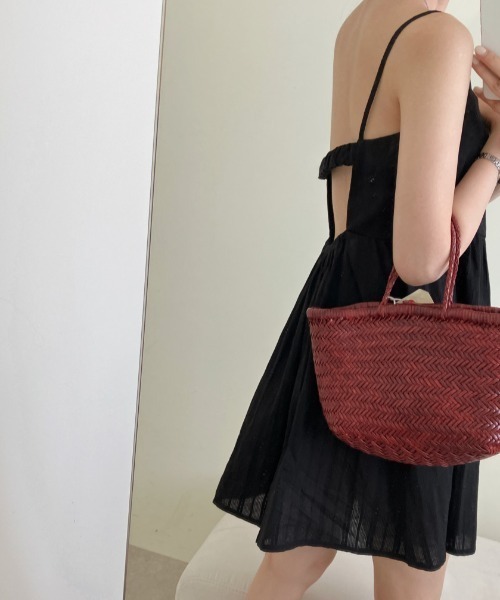 FAVORITO(ファヴォリート)の「バックバックオープンキャミワンピース(ワンピース・レディース・ブラック/ブルー/ホワイト・F)」の7枚目の写真