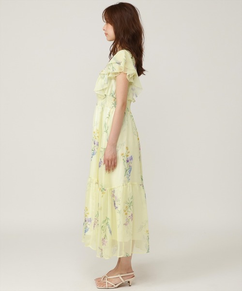 AND COUTURE(アンドクチュール)の「ノースリーブボタニカルワンピース(ワンピース・レディース・イエロー系その他/ホワイト系その他/ブルー系その他・FREE)」の16枚目の写真