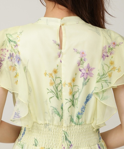 AND COUTURE(アンドクチュール)の「ノースリーブボタニカルワンピース(ワンピース・レディース・イエロー系その他/ホワイト系その他/ブルー系その他・FREE)」の18枚目の写真