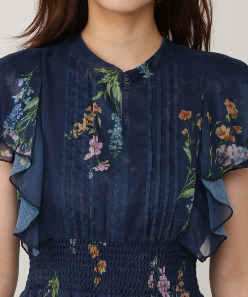 AND COUTURE(アンドクチュール)の「ノースリーブボタニカルワンピース(ワンピース・レディース・イエロー系その他/ホワイト系その他/ブルー系その他・FREE)」の13枚目の写真