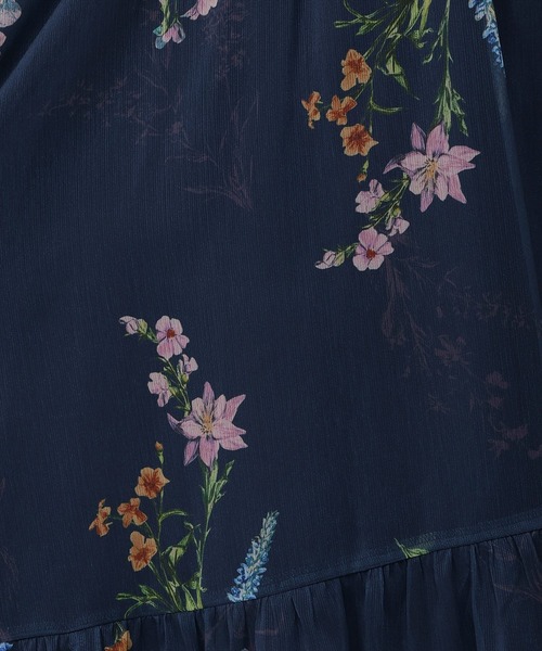 AND COUTURE(アンドクチュール)の「ノースリーブボタニカルワンピース(ワンピース・レディース・イエロー系その他/ホワイト系その他/ブルー系その他・FREE)」の15枚目の写真