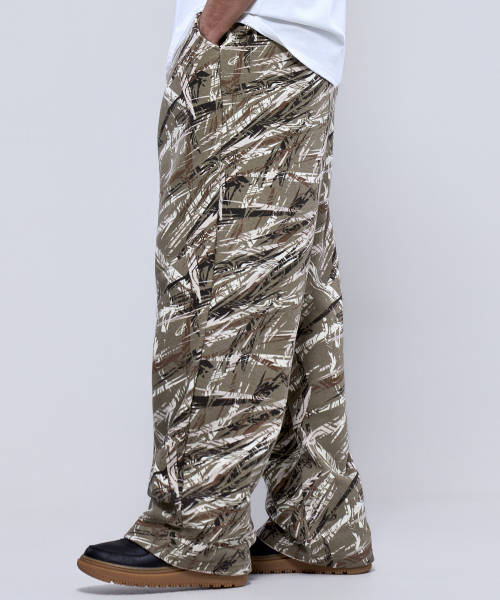 PHYSICAL GARMENTS（フィジカルガーメンツ）の「P2594 シグネチャーカモワイドパンツ [2色]（スウェットパンツ・メンズ・グレー系カモフラージュ/ブラウン系カモフラージュ・1/2）」の6枚目の写真