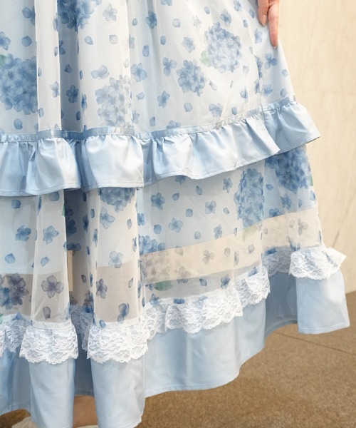 axes femme POETIQUE（アクシーズファムポエティック）の「紫陽花柄プリントチュールスカート（スカート・レディース・ラベンダー/サックスブルー・MEDIUM）」の8枚目の写真