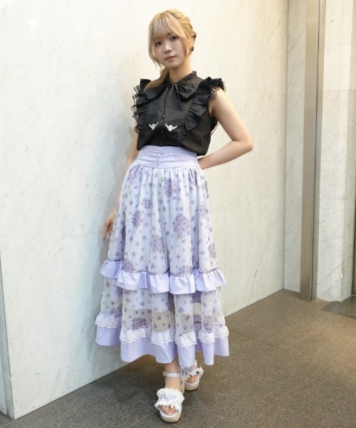 axes femme POETIQUE（アクシーズファムポエティック）の「紫陽花柄プリントチュールスカート（スカート・レディース・ラベンダー/サックスブルー・MEDIUM）」の11枚目の写真