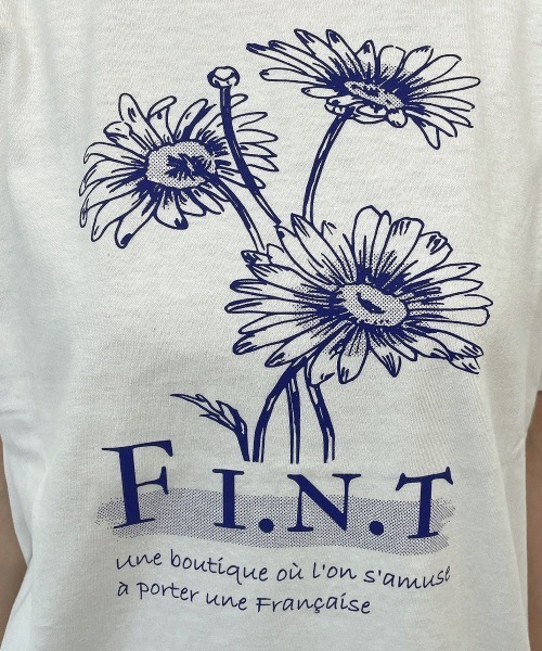 F i.n.t(フィント)の「マーガレットロゴプリントTシャツ/fint フィント(Tシャツ/カットソー・レディース・ブルー/レッド・FREE)」の14枚目の写真