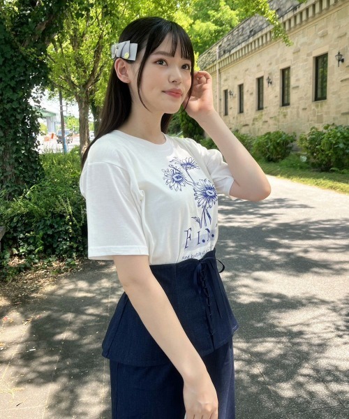 F i.n.t(フィント)の「マーガレットロゴプリントTシャツ/fint フィント(Tシャツ/カットソー・レディース・ブルー/レッド・FREE)」の19枚目の写真