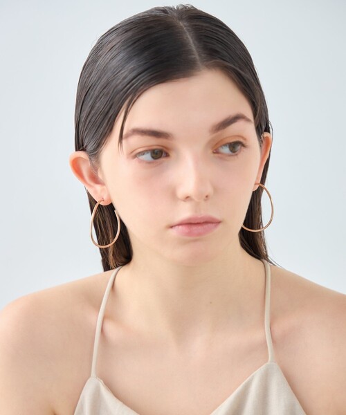 ete（エテ）の「[シグナルフープ] ピアス M（ピアス（両耳用）・レディース・ピンクゴールド/イエローゴールド・FREE）」の6枚目の写真