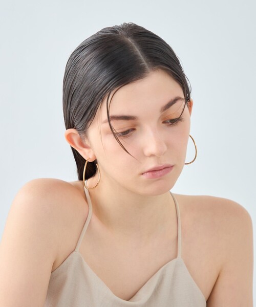 ete（エテ）の「[シグナルフープ] ピアス M（ピアス（両耳用）・レディース・ピンクゴールド/イエローゴールド・FREE）」の12枚目の写真