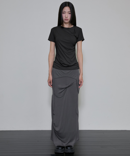FLAREUP(フレアアップ)の「Asymmetrical Draped T-Shirt (FL-147_Black)(Tシャツ/カットソー・レディース・ブラック・OS)」の10枚目の写真