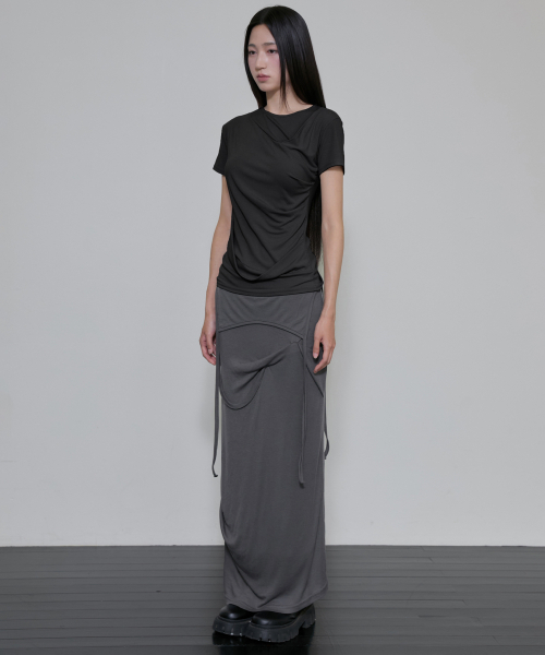 FLAREUP(フレアアップ)の「Asymmetrical Draped T-Shirt (FL-147_Black)(Tシャツ/カットソー・レディース・ブラック・OS)」の11枚目の写真