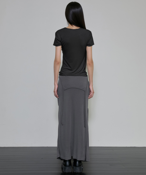 FLAREUP(フレアアップ)の「Asymmetrical Draped T-Shirt (FL-147_Black)(Tシャツ/カットソー・レディース・ブラック・OS)」の2枚目の写真
