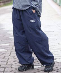 FFEIN（フェイン）の「【撥水加工】FFEIN（フェイン）ロゴ刺繍ナイロンワイドイージーパンツ/ セットアップ ナイロンカーゴパンツ 撥水加工 刺繍（その他パンツ）」