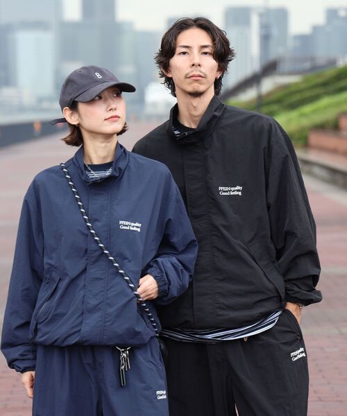 FFEIN(フェイン)の「【撥水加工】FFEIN(フェイン)ロゴ刺繍ナイロンワイドイージーパンツ/ セットアップ ナイロンカーゴパンツ 撥水加工 刺繍(その他パンツ・メンズ・アイボリー/ブラック/カーキ/ネイビー・MEDIUM/LARGE/SMALL/X-SMALL)」の7枚目の写真