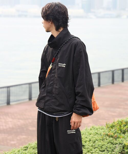 FFEIN(フェイン)の「【撥水加工】FFEIN(フェイン)ロゴ刺繍ナイロンワイドイージーパンツ/ セットアップ ナイロンカーゴパンツ 撥水加工 刺繍(その他パンツ・メンズ・アイボリー/ブラック/カーキ/ネイビー・MEDIUM/LARGE/SMALL/X-SMALL)」の14枚目の写真