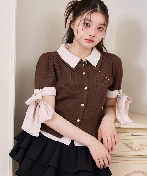one after another NICE CLAUP(ワンアフターアナザーナイスクラップ)の「袖リボンシャツドッキング刺繍入りニット(ニット/セーター・レディース・ネイビー/ブラウン/ベージュ/ブラック系その他・FREE)」の3枚目の写真