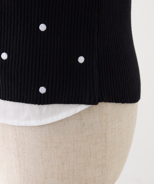 one after another NICE CLAUP(ワンアフターアナザーナイスクラップ)の「袖リボンシャツドッキング刺繍入りニット(ニット/セーター・レディース・ネイビー/ブラウン/ベージュ/ブラック系その他・FREE)」の6枚目の写真