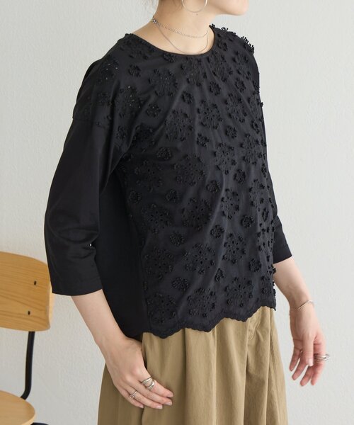 BEARDSLEY（ビアズリー）の「ツブツブフロント刺繍カットソー（Tシャツ/カットソー・レディース・ブラック/ホワイト・FREE）」の2枚目の写真