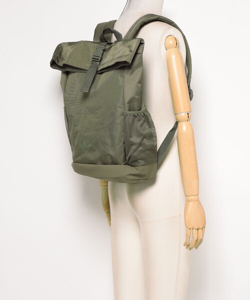 adidas(アディダス)の「ADIDAS ウェア アディダス U RT BACKPACK バッグ KQ9550 OLIVESTRATA(ボディバッグ/ウエストポーチ・メンズ・グリーン・FREE)」の5枚目の写真