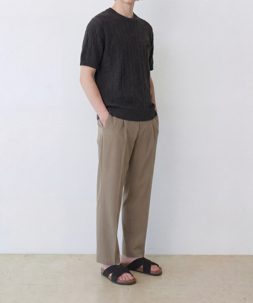 EDINBURGH CLUB（エディンバラクラブ）の「HIGH-TWIST LINEN CABLE S/S KNIT (CHARCOAL)（ニット/セーター・メンズ・チャコール・SMALL/MEDIUM/LARGE/X-LARGE）」の4枚目の写真