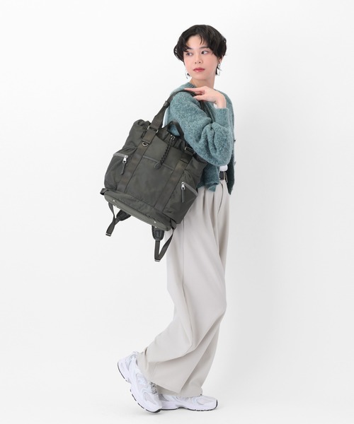 W&.Day/Night（ダブルアンド デイナイト）の「アワイ 2WAYトート A4サイズ 13.3インチPC収納 20501（トートバッグ・レディース・グレー/アイボリー/ブラック・FREE）」の18枚目の写真