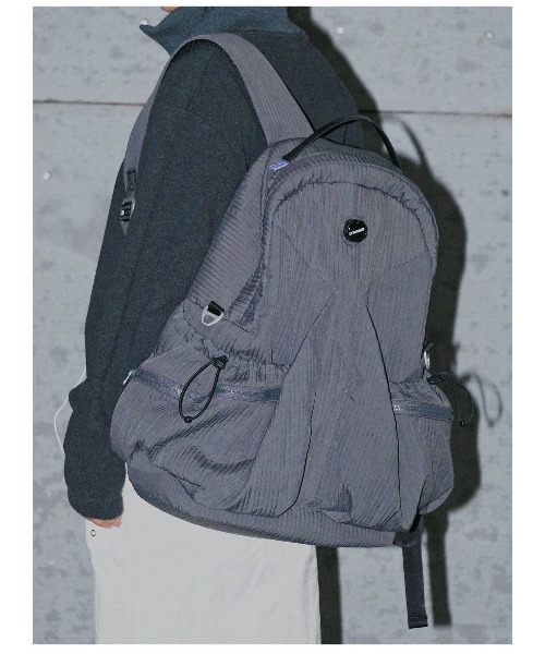 OFFWINTER(オフウィンター)の「【OFFWINTER】ロケットバックパック / リュック 大容量 / PC収納可 16インチ(スペースシリーズ)(バックパック/リュック・メンズ・グレー/グリーン/カーキ・LARGE)」の10枚目の写真