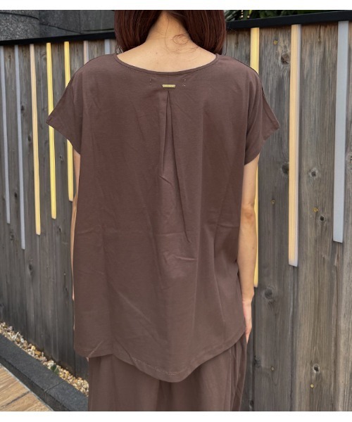 C.C.CROSS(シーシークロス)の「【C.C.CROSS(シーシークロス)】《2枚セット》カットソー×ナロースカートセットアップ(セットアップ・レディース・ブラック/ブラウン・FREE)」の4枚目の写真