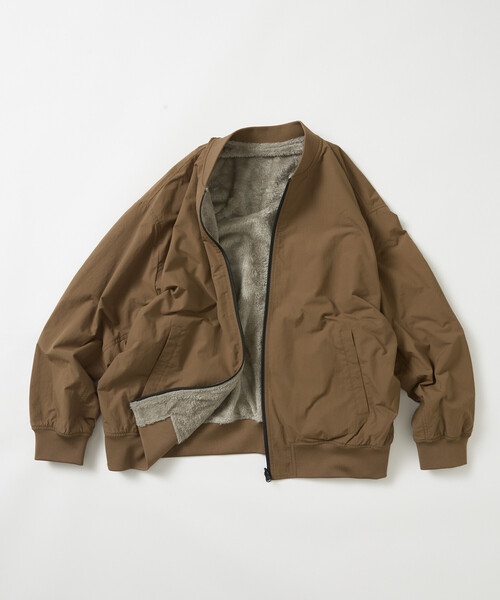 FREAK'S STORE(フリークスストア)の「限定展開 ナイロン フリース リバーシブル MA-1/ジップアップブルゾン(ブルゾン・メンズ・ネイビー/ベージュ/オリーブ/レオパード/ブラック/チャコールグレー・SMALL/MEDIUM/LARGE)」の4枚目の写真