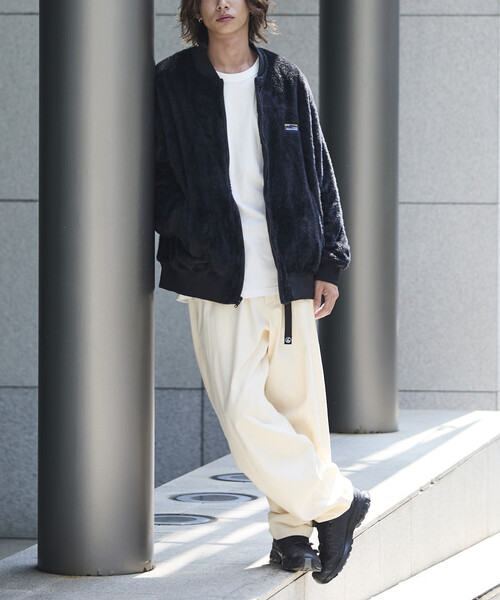 FREAK'S STORE(フリークスストア)の「限定展開 ナイロン フリース リバーシブル MA-1/ジップアップブルゾン(ブルゾン・メンズ・ネイビー/ベージュ/オリーブ/レオパード/ブラック/チャコールグレー・SMALL/MEDIUM/LARGE)」の12枚目の写真