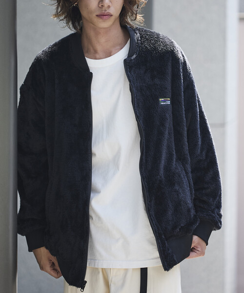 FREAK'S STORE(フリークスストア)の「限定展開 ナイロン フリース リバーシブル MA-1/ジップアップブルゾン(ブルゾン・メンズ・ネイビー/ベージュ/オリーブ/レオパード/ブラック/チャコールグレー・SMALL/MEDIUM/LARGE)」の13枚目の写真