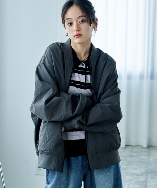 FREAK'S STORE(フリークスストア)の「限定展開 ナイロン フリース リバーシブル MA-1/ジップアップブルゾン(ブルゾン・メンズ・ネイビー/ベージュ/オリーブ/レオパード/ブラック/チャコールグレー・SMALL/MEDIUM/LARGE)」の17枚目の写真