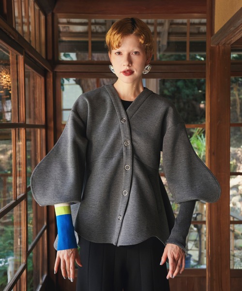 OMMO(オーエムエムオー)の「ROUND HEM BLOCKING KNIT TOP(ニット/セーター・レディース・ブラック/レッド/グレー/グリーン・F)」の14枚目の写真