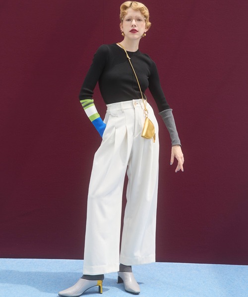 OMMO(オーエムエムオー)の「ROUND HEM BLOCKING KNIT TOP(ニット/セーター・レディース・ブラック/レッド/グレー/グリーン・F)」の16枚目の写真